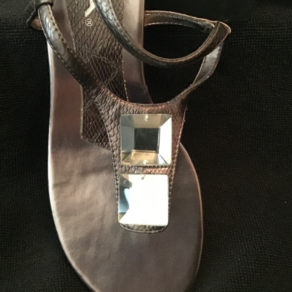 Embellished sandals - Picture 3 of 4